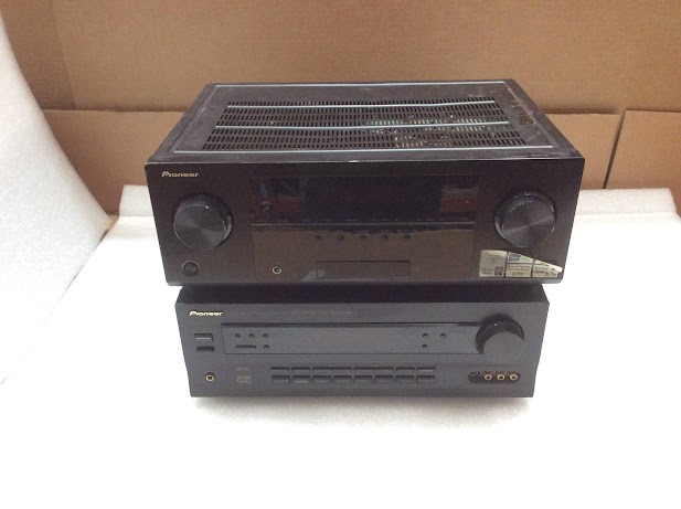 Pioneer VSX-D509S Audio/Multi-channel Receiver&VSX-527-K AV (Lot of 2)