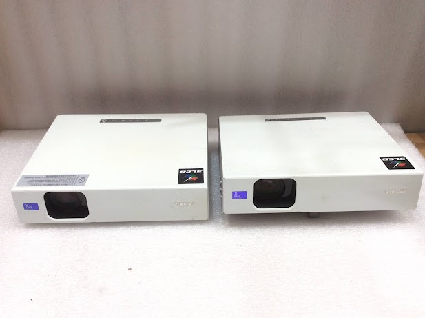 Sony VPL-CX76&VPL-CX70 Data Projector (Lot of 2)