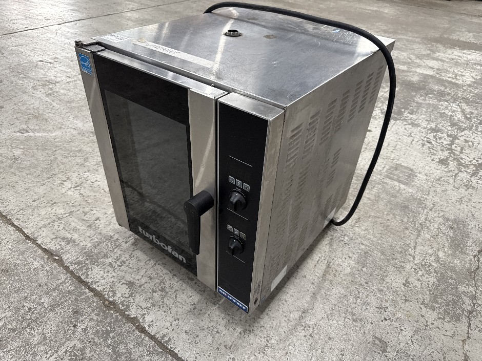 Moffat Turbofan Combi Oven