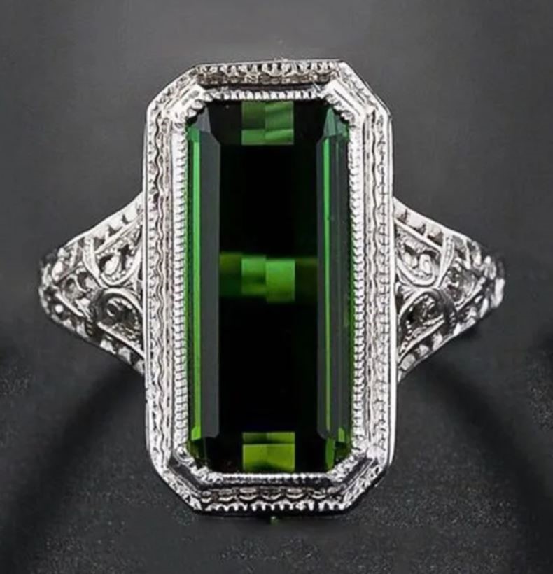 Italy 925 Silver 10.0ct Green Stone Emerald Cut Ring (stamps)-8 US