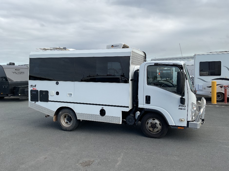 2010 Isuzu NLS 4x4 Motorhome