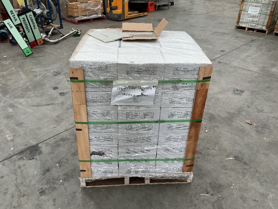 <p>1 x Pallet Off White Stripe tiles</p>