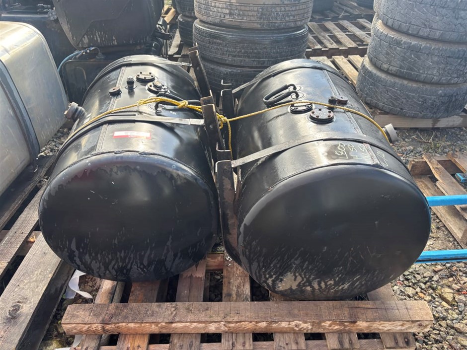 2 x Diesel Fuel Tanks (Suit Rigid Truck)