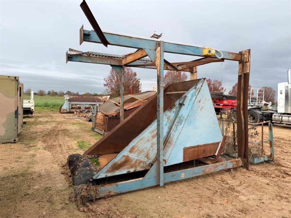 Jaw Crusher and Assorted Accessories