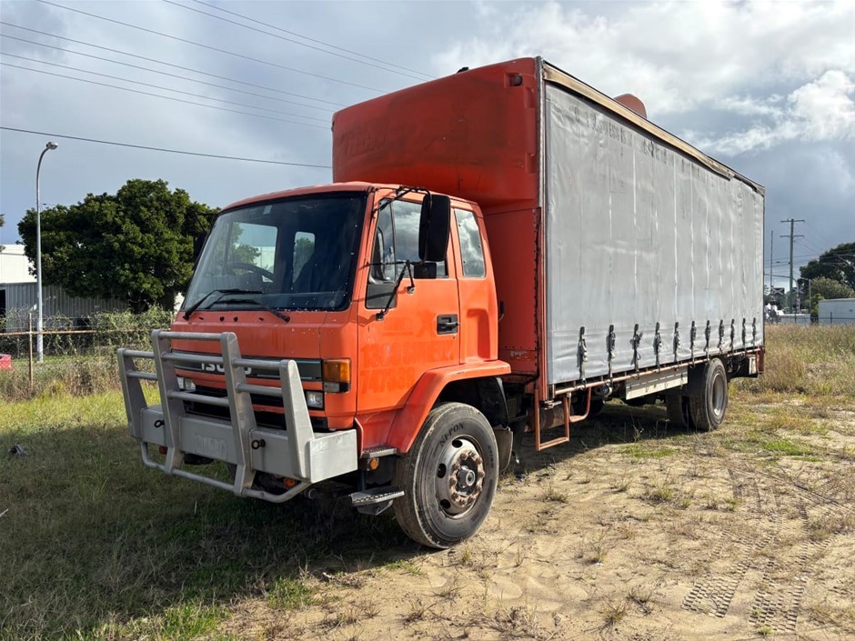 Unreserved Total Yard Closed down Sale