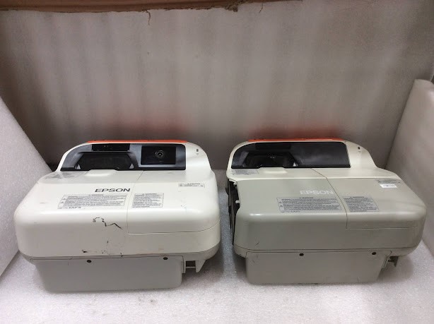 Epson EB-480e&EB-575Wie 3LCD Projector (Lot of 2)