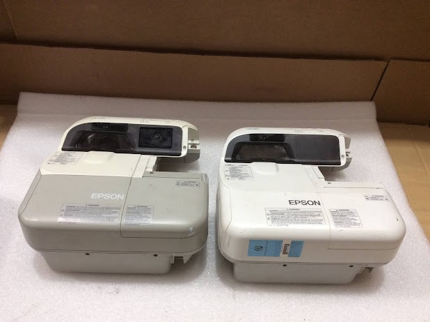 Epson EB-580&EB-475Wi 3LCD Projector (Lot of 2)