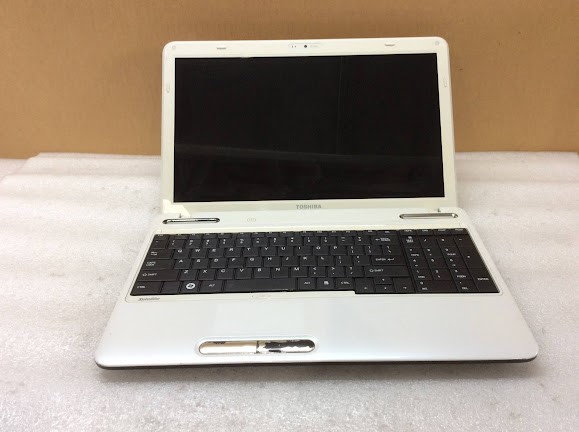 0035-2584430 · Toshiba Satellite L650 Laptop i5-460M 4GBRAM/320GB