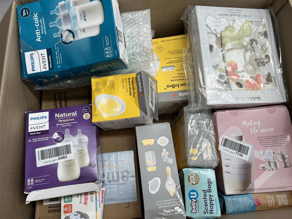 16 x ASSORTED BABY PRODUCTS; Incl. Bottles, Motion InBra, Breast Pumps, Toy