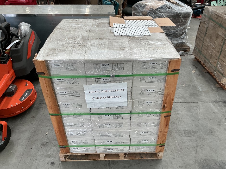 1 x Pallet White Stripe tiles