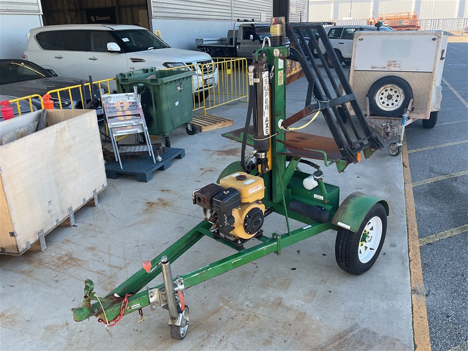 <p>2018 Whitlands Engineering  WS150PL Log Splitter Trailer</p>