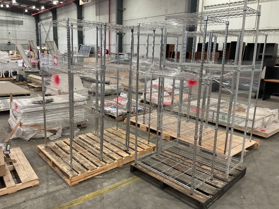 <p>5x Steel Shelving Units</p>
