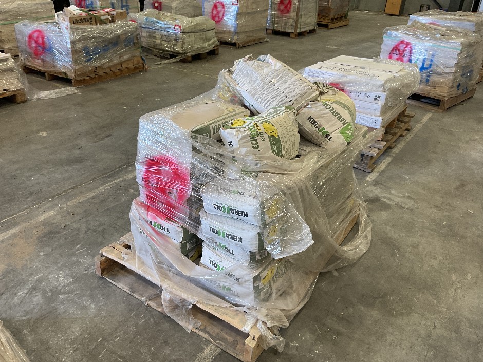<p>Pallet of Keratech Eco Pro Rapid Hardening Mix 20kg Bags</p>