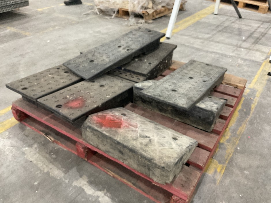 <p>Pallet of Assorted Rubber Ramps</p>