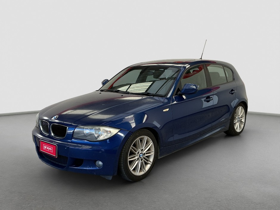 2011 BMW 1