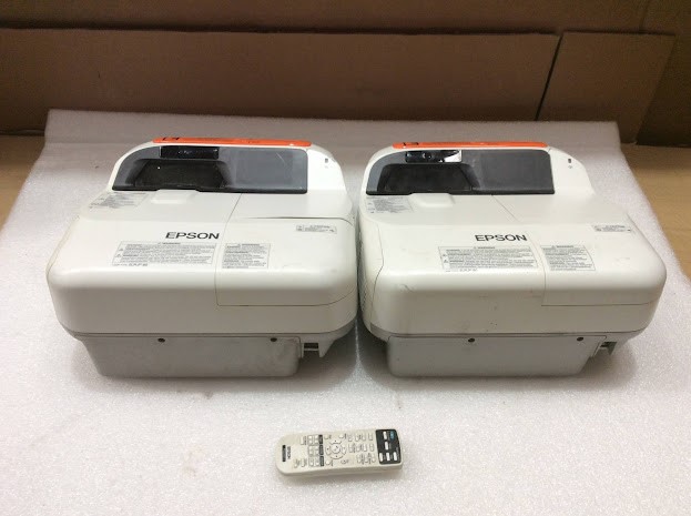 Epson EB-580e 3LCD Projector (Lot of 2)