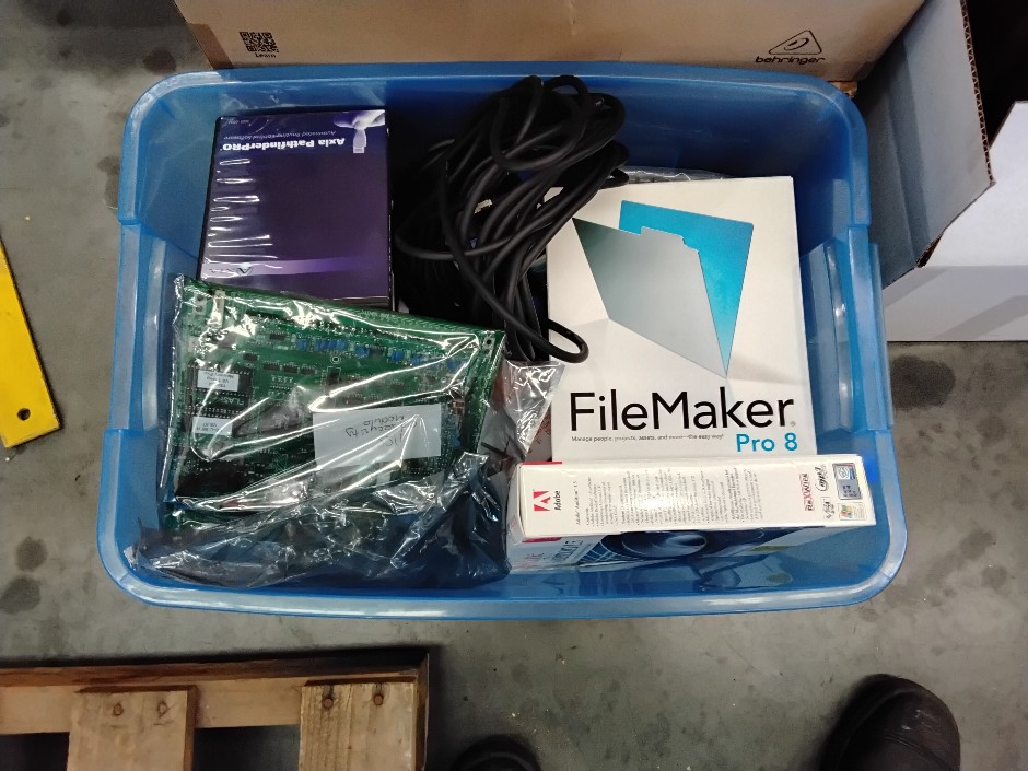 <p>Mixed IT goods</p>
