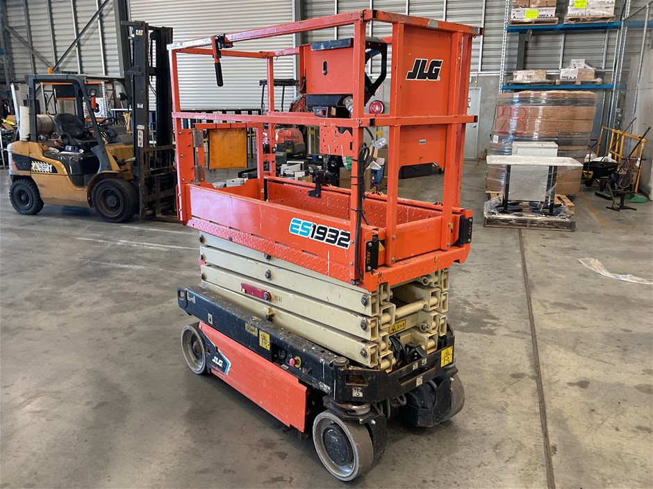 <p>2022 JLG ES1932 Scissor Lift</p>