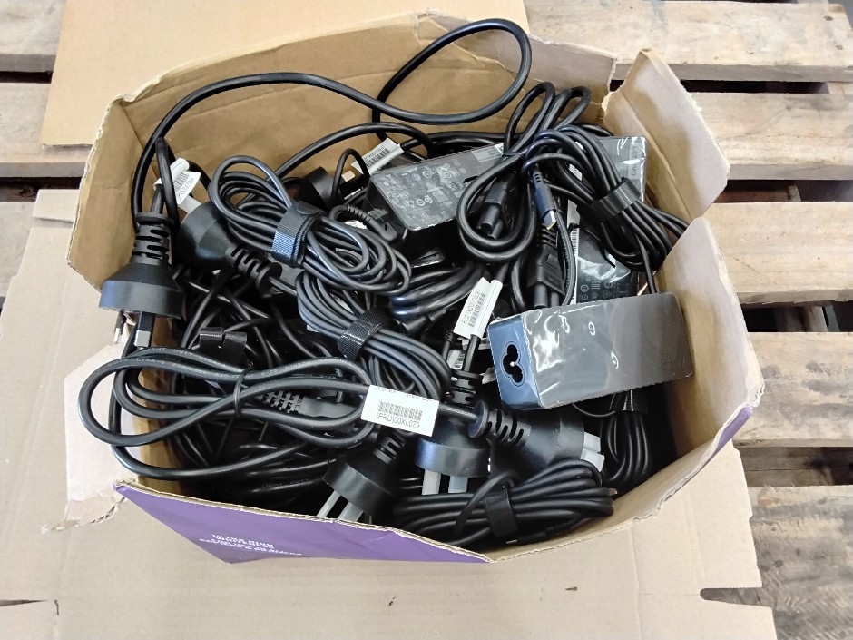 Assorted Lenovo power cables