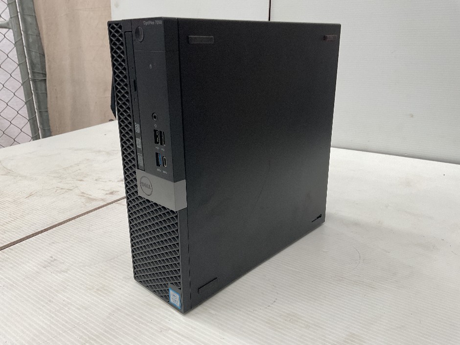 Dell OptiPlex 7050 Computer