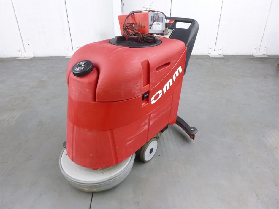 Omm Big-500 Heavy Duty Walk Behind Floor Scrubber- Dryer