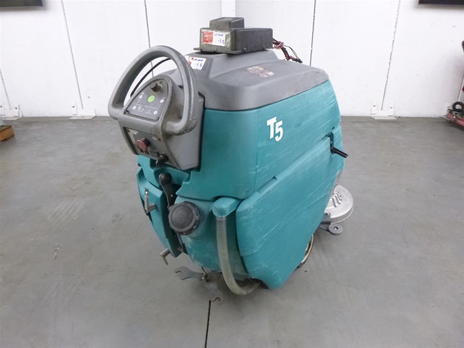 Tennant T5 Heavy Duty Walk Behind Floor Scrubber