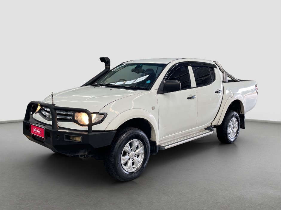 2013 Mitsubishi Triton GLX Diesel
