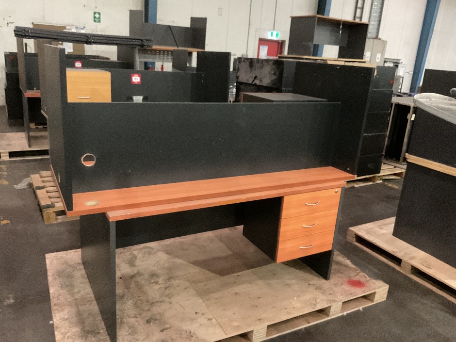<p>2x Timber Laminate Desks</p>