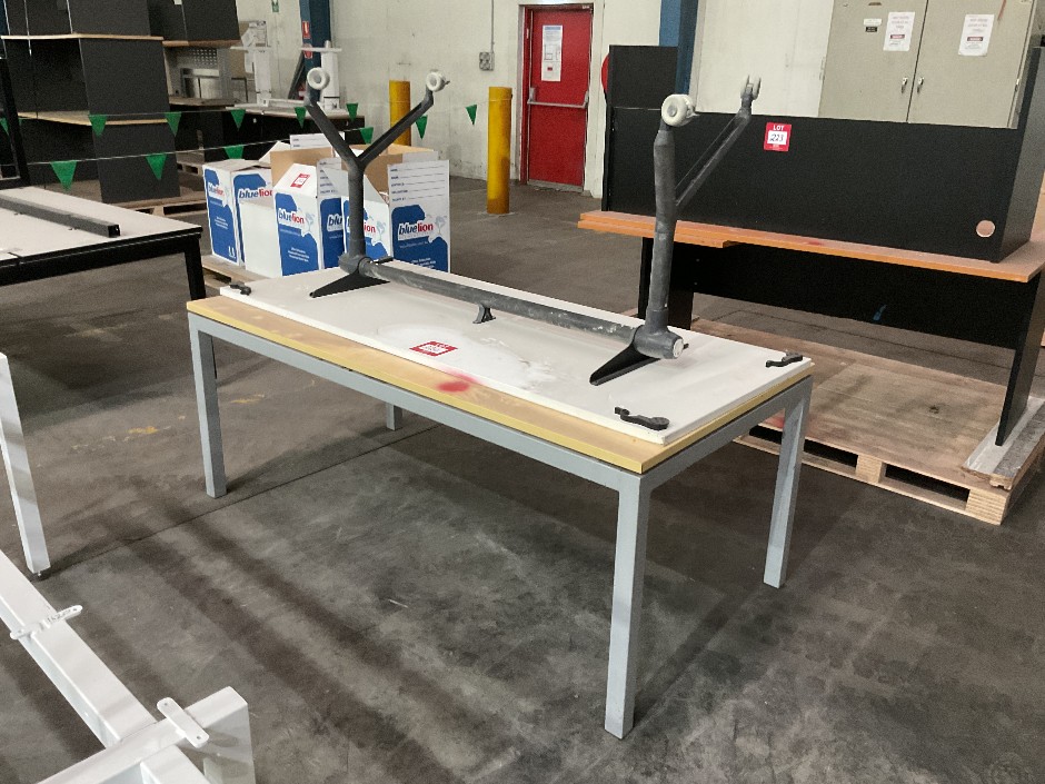 2x Assorted Desks
