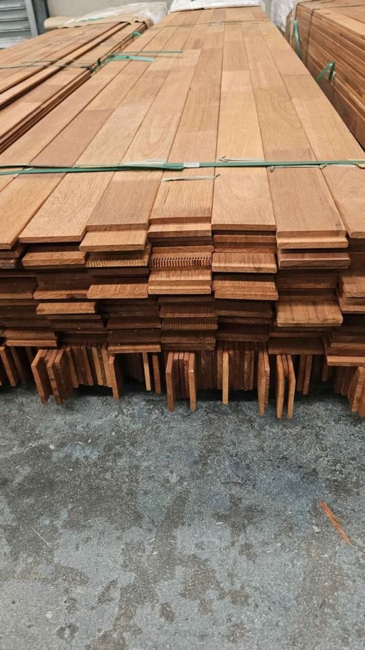 <p>10 x Merbau Edging 90x9mm at 5.7m</p>
