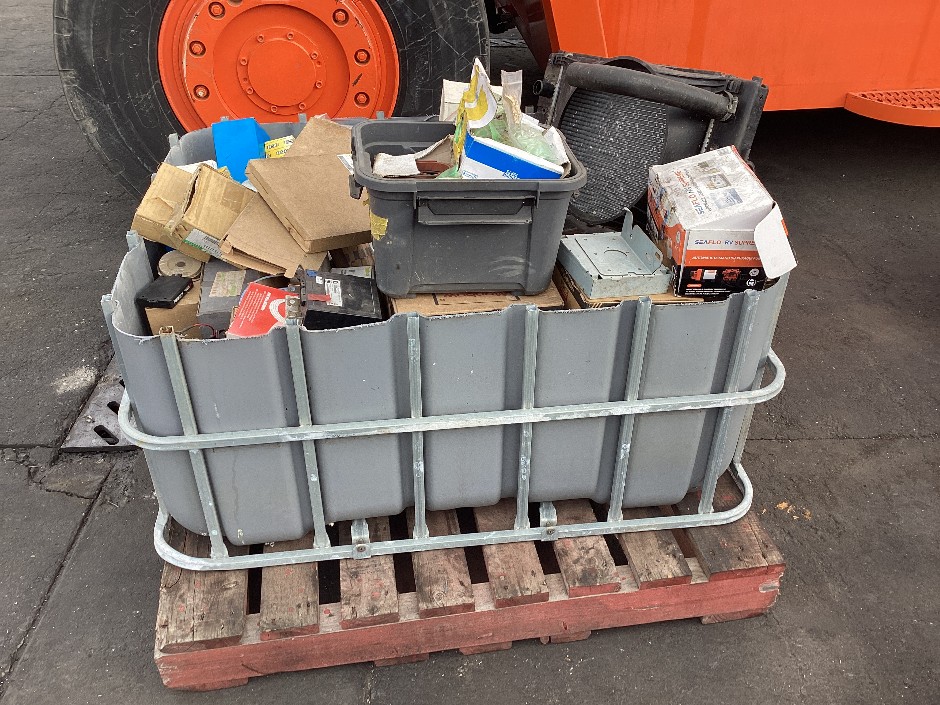 <p>Assorted Vehicle Components</p>