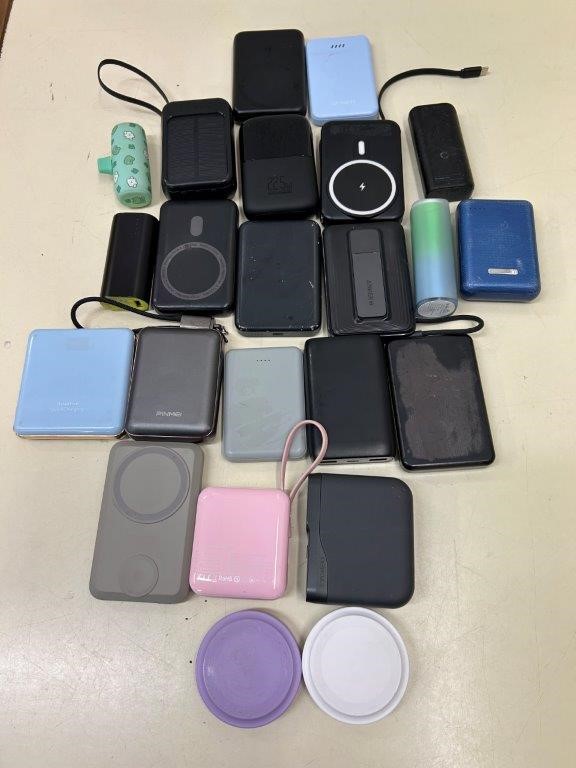 Approx 23 x Assorted Powerbanks