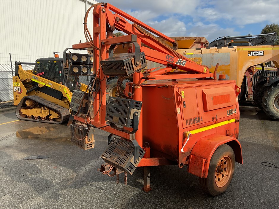 2012 JLG LED-6R Single Light Tower Trailer