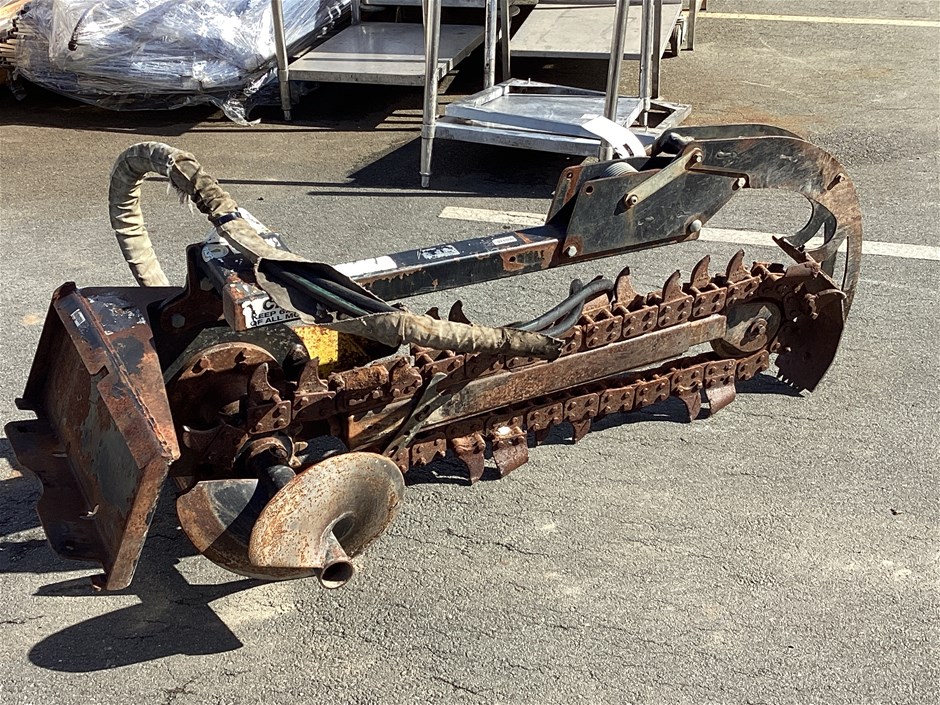 <p>Digga Mini Loader Trench Attachment 150mm</p>