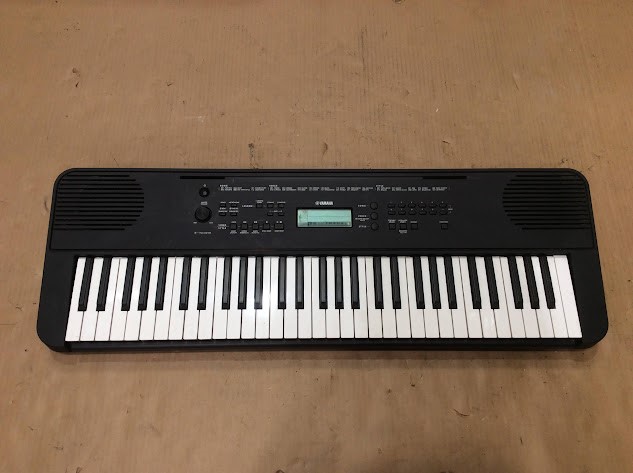 Yamaha PSR-E360B Digital Keyboard
