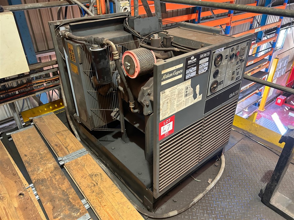 1999 Atlas Copco GA11 Air Compressor Plant