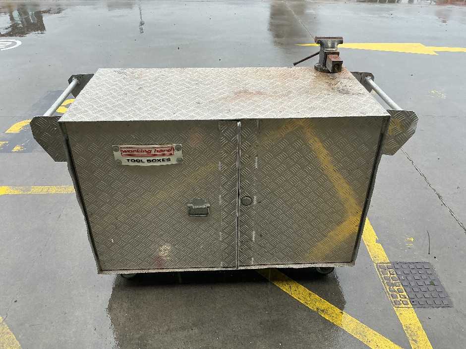 Checker Plate Tool Chest & Bench