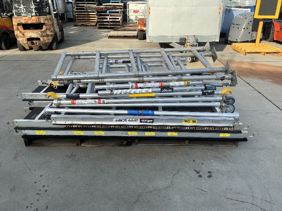 Pallet of Mixed Scaffolding