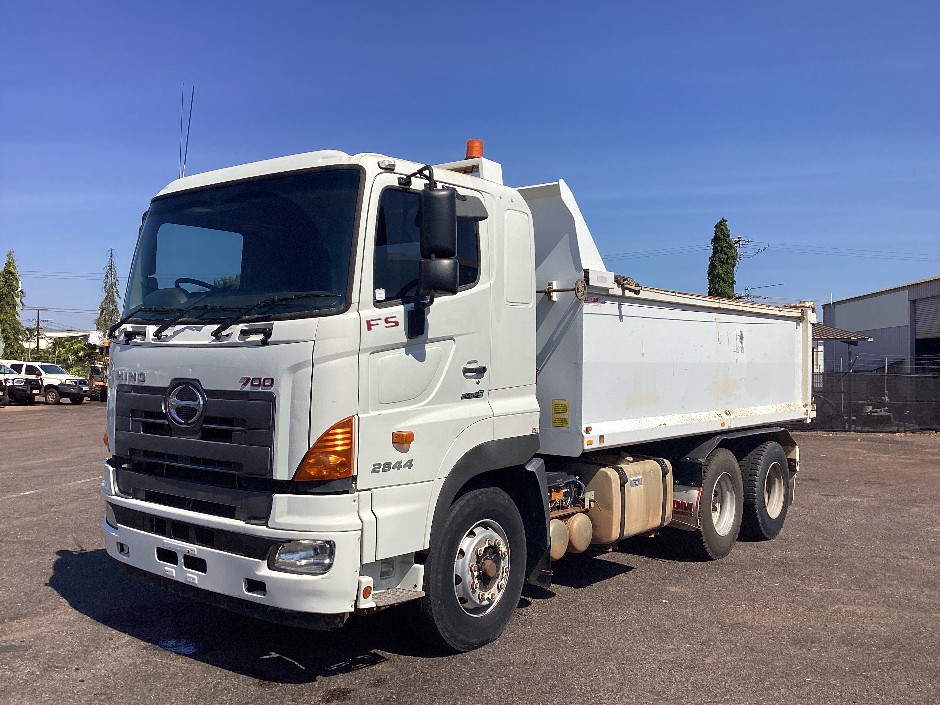 <p>2016 Hino FS 700 6x4 Tipper</p>