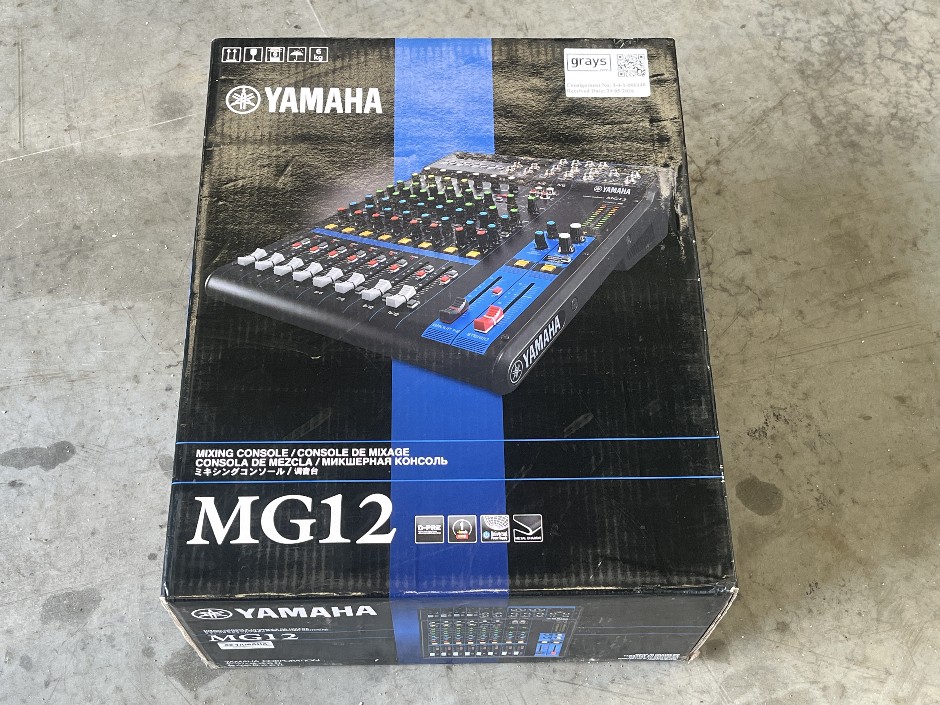 Yamaha MG12 Mixer