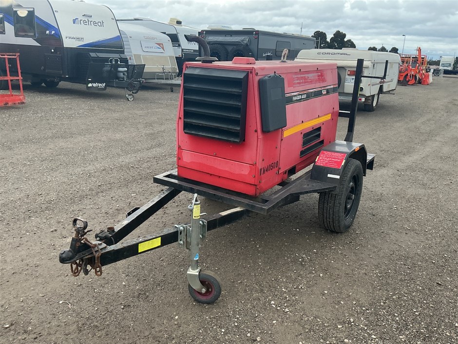 <p>Lincoln Ranger 405D Trailer Mounted Welder</p>