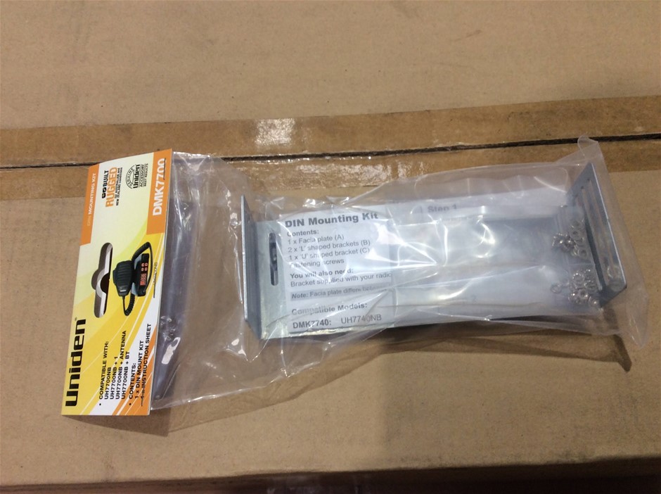 Uniden DMK7700 DIN Mounting Kits - New