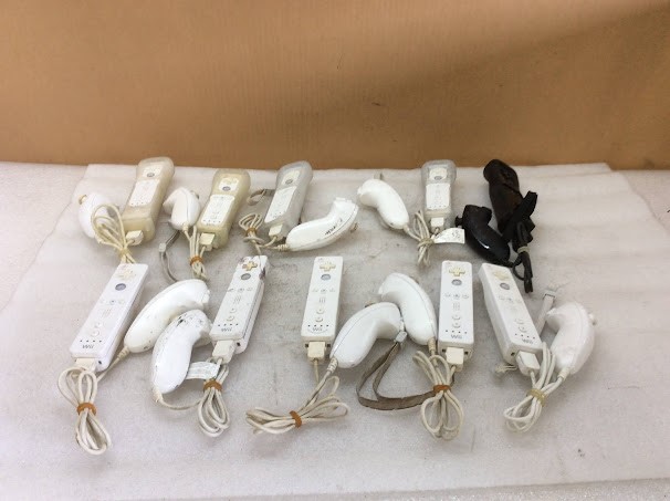 Nintendo Wii Mixed Model Remote Controller and Nunchuk Set (Lot of 10)
