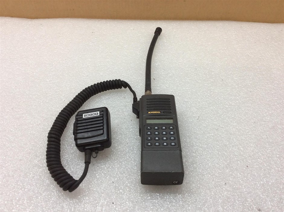 Kyodo KG209-08A03KN Two-Way Radio with Speaker Microphone