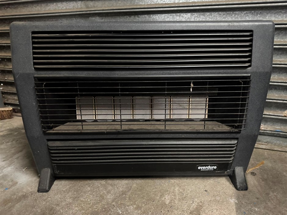 CLOSING DOWN SALE: Everdure Natural Gas Heater