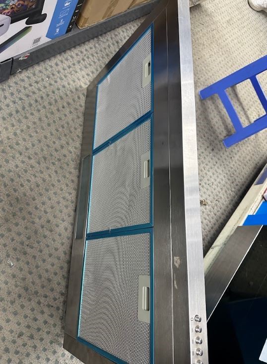 CLOSING DOWN SALE: Think 900 Rangehood