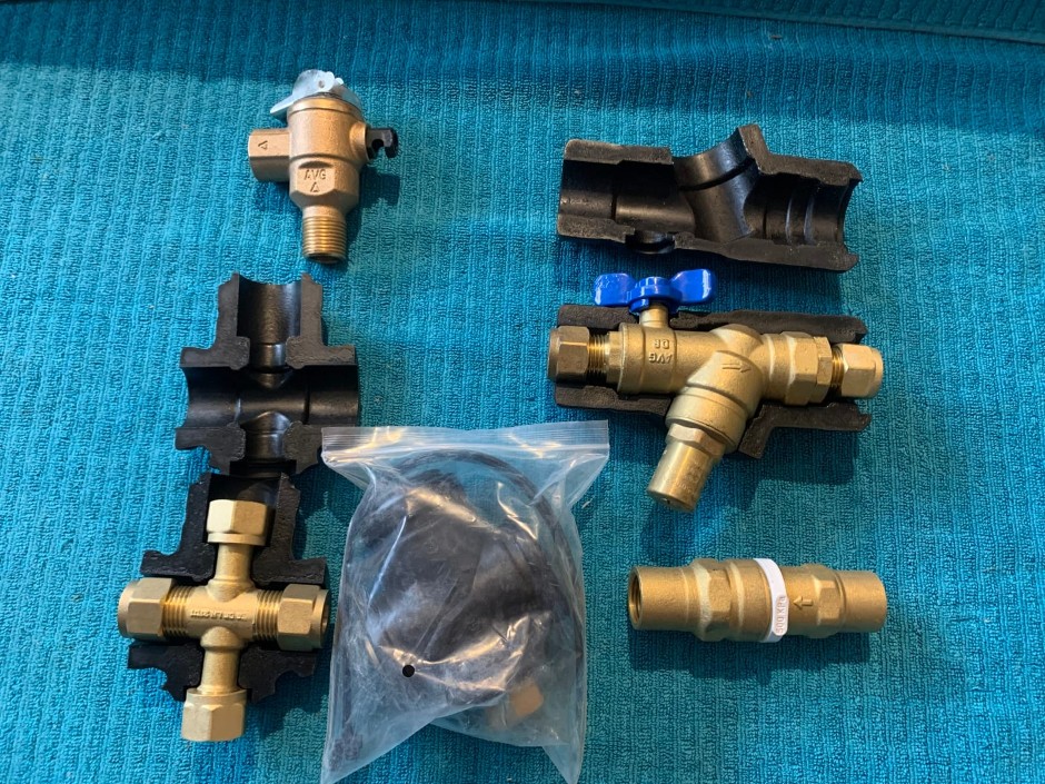 Various Pressure Valves (Unused)