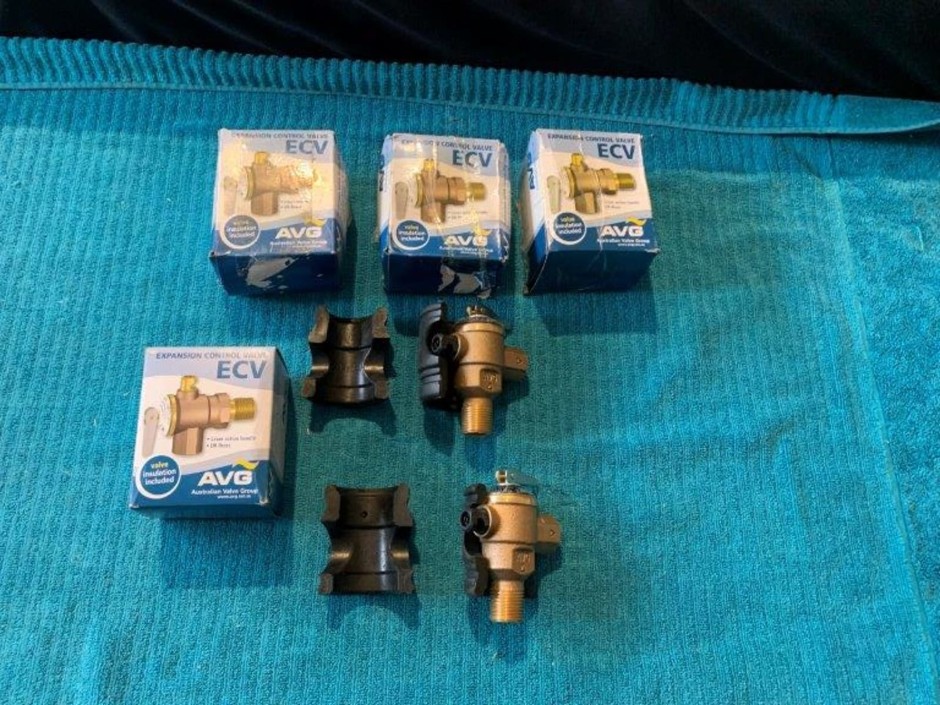 <p>5 x AVG Expansion Control Valves (Unused)</p>