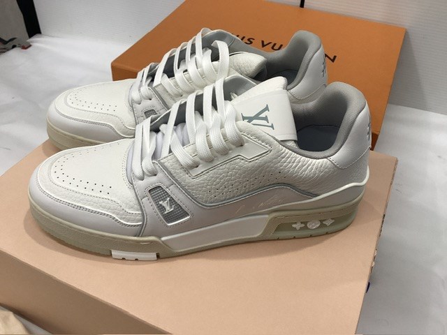 Louis Vuitton Sneakers