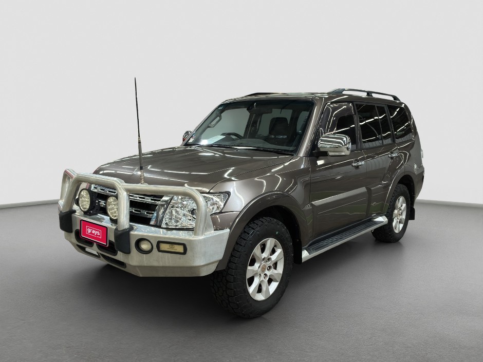 2012 Mitsubishi Pajero GLX Diesel